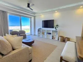 Encantame Towers First Floor Steps from Pool