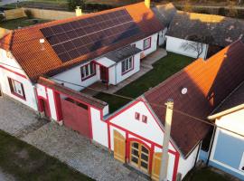 Cosy Country House U Faflika with Sauna and 2 bathrooms, hotel a Vlkov