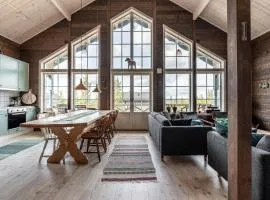 Fristående fjällstuga 40 meter från pist och lift