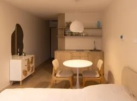 Wave 21 Nida Self Check-In Apartment