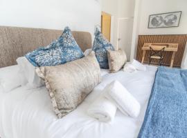 Waterfront Estate F13 Swakopmund, hotel in Swakopmund