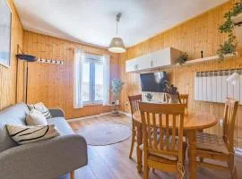 Sierra Nevada Ski Slope Lodge - Free parking