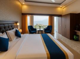 River Grand Hotel - Best Property of Mussoorie 2024-25、ムスーリーの駐車場付きホテル