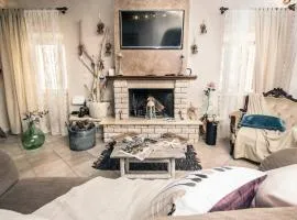 Victor's Traditional House