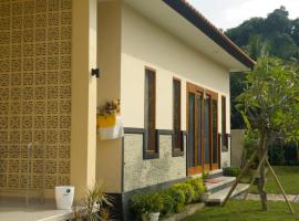 Bagus ayu Lovina homestay, hotel i Panji