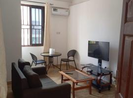 1 Chambre et 1 Salon, hotelli kohteessa Agboogba