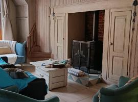 Aux 10 Ponts Maison spacieuse et conviviale au bord de la Somme la mer à 30 min 6 personnes, hotel i Pont-Rémy