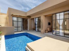 Pasir 2 - A stylish 2 bed villa in Bingin w pool, hotel in Bingin Beach