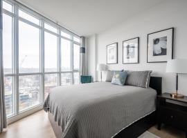 Modern 1 Bedroom Condo Iceboat Terrace Downtown Toronto, khách sạn ở Toronto