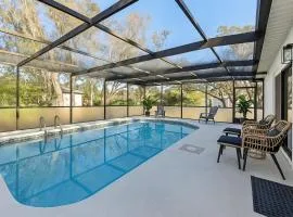 Luxury getaway, relax, and recharge! Tropical Florida Getaway Heated Pool Extra Fee