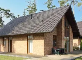 Gorgeous Home In Röbel With Lake View