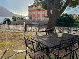 4 Bedroom Stunning Apartment In Makarska