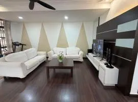 Luxury 5Room 14pax Taman Desa Cermerlang