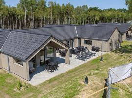 Amazing Home In Glesborg With Sauna, hotel de lujo en Fjellerup