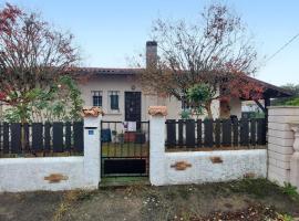 Maison Avec Piscine, hotel in Campagne