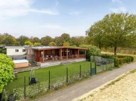 4 Bedroom Cozy Home In Erm