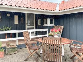 Beautiful Home In Bjert With Sauna, hotel a Åbjerg