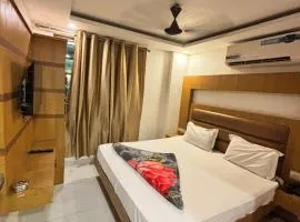 Hotel Perfect Istay walking connaught place & Metro station