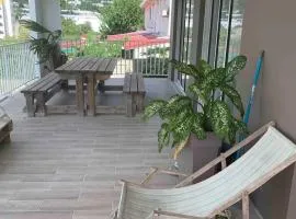 Appartement spacieux avec vue sur la mer à Le Marin