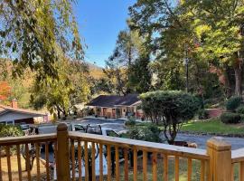 Mountain Aire Cottages, Inn, & Glamping, pousada em Clayton