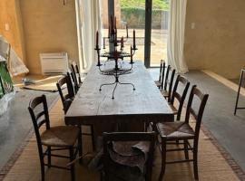 maison de charme en Périgord, hotel v destinaci Issac