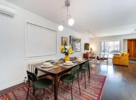 Modern 2BR House, Cozy, Family-Friendly & Central