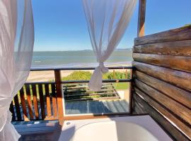 Pousada São Miguel Beach Beira Mar, ξενοδοχείο κοντά στο Διεθνές Αεροδρόμιο Ministro Victor Konder - NVT, Penha