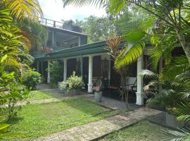 Surf Dine, hotel in Matara