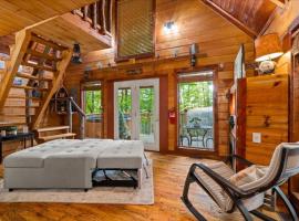 Hot Tub & WiFi - Romantic Hideaway – hotel w mieście Slade