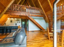 Hot Tub - Haven at the Red - Red River Gorge KY, hotel Slade-ben