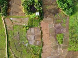 Forest & Fields Retreat by Sinharaja, hotel v destinaci Deniyaya