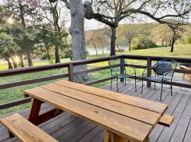 Cozy Cottage - Lakeview, Hotel in Reeds Spring