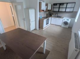 Charming Apartment near Hannover, Hotel in Seelze