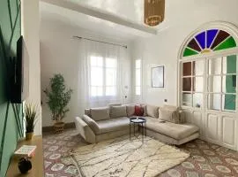 Charming apartment heart of Medina 2 min Royal Palace Tetouan 2BR, Balcony