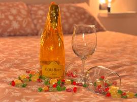 La Vie Est Belle, khách sạn ở Arona