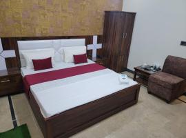 Airport Guest House - JIA，位于卡拉奇的民宿