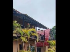 Hotel y Cabañas El Sauce