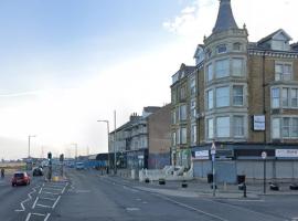 The Wellington Hotel & Holiday Flats, hotel en Morecambe