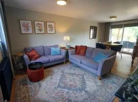 Beautiful 2 Bed Home with Spacious Garden