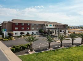 Holiday Inn Express Redding North by IHG, hotel in Redding