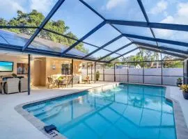 Balay Clearwater - 15 min Beach Heated Pool Fun