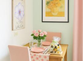 REALE COLOSSEO TREVI HOME - private garden、ローマのホテル