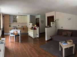 Miralago Casa Vacanze, hotel v destinaci Villa di Chiavenna