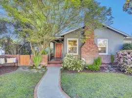 Newly Furnished Retreat 5 Min to Stanford & Downtown Palo Alto