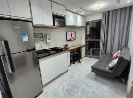 Apto ao lado do metrô de SP