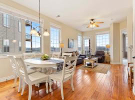 Sunset Retreat - 3 Min from Silver Dollar, hotel in Branson