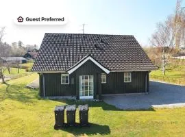8 person holiday home in Løgstrup-By Traum