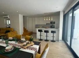 Casa De Mariposas Viola