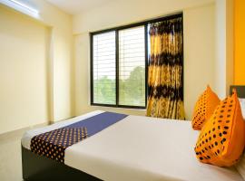 SPOT ON Pawan Villa, hotel em Gorhe