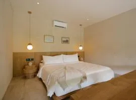 Calista Studios EMPAT Design-Forward 1BR Loft in Uluwatu Jungle 10 minutes from beaches